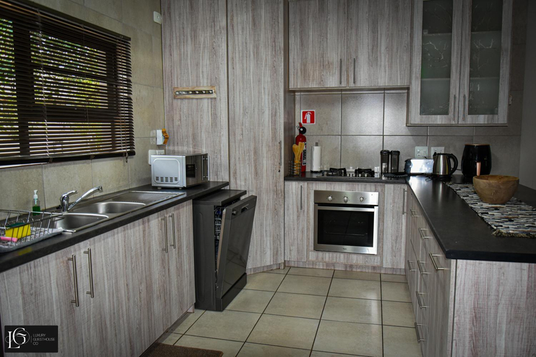 Others 4, LuxuryGuesthouseCo TreasureHouse, Ehlanzeni