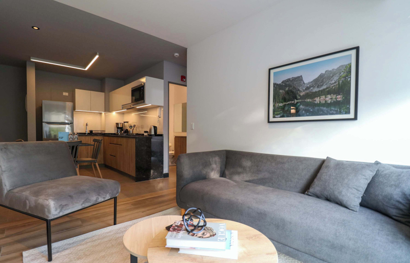 Room 2, w Stylish 1BR w Balcony in San Isidro, Lima