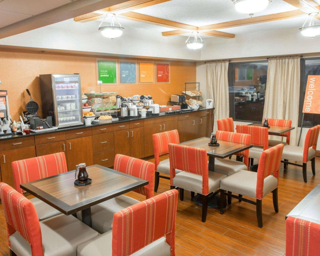 Food & Drinks 5, Comfort Inn, Tangipahoa