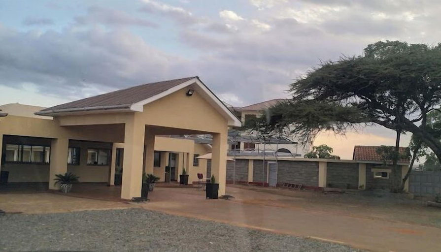 Exterior & Views 2, Theta Country Resort, Juja