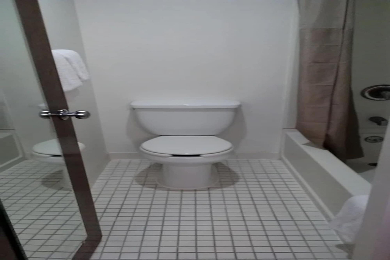 Bathroom 3, Motel 6 Maryland Heights, MO, Saint Louis