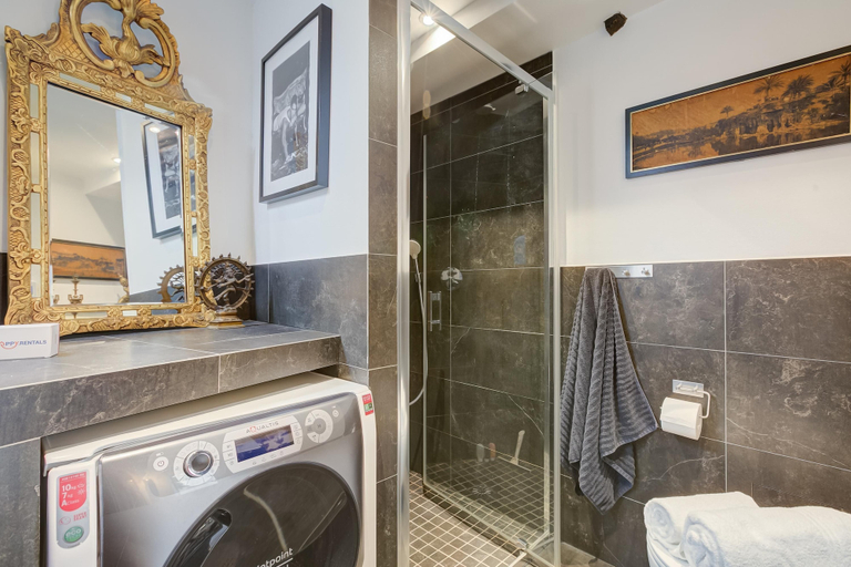 Room 2, Maison Sans Delai in Cagnes sur Mer, Alpes-Maritimes