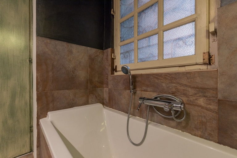 Room 4, Crocetta Charme Colour by Wonderful Italy, Torino