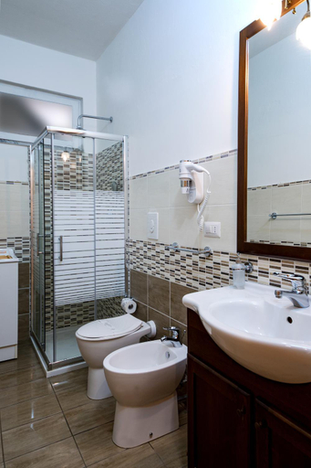 Bathroom 2, Park Oasi Resort, Vibo Valentia
