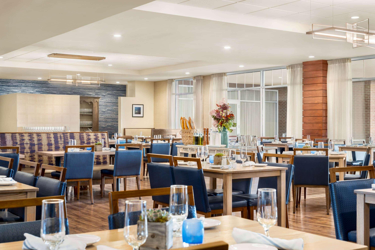 Food & Drinks 5, Wyndham Newport Hotel, Newport
