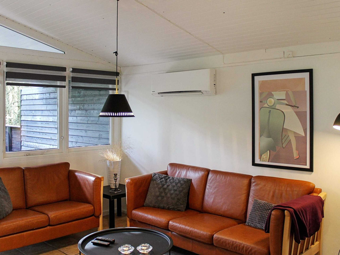 Others 5, 8 Person Holiday Home in Romo, Tønder