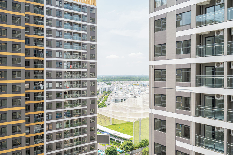 Exterior 4, LA Nest - Vena Nest, District 9