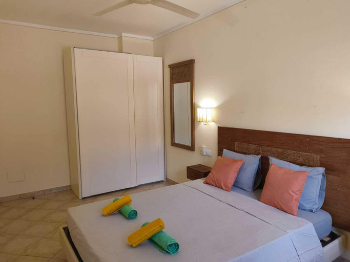 Room 3, Marialva Tropical T2