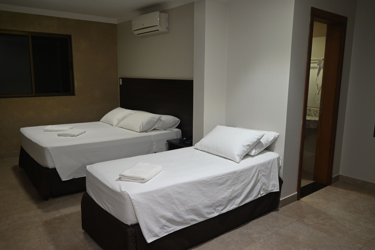 Bedroom 4, Master Gold Express Hotel, Cascavel