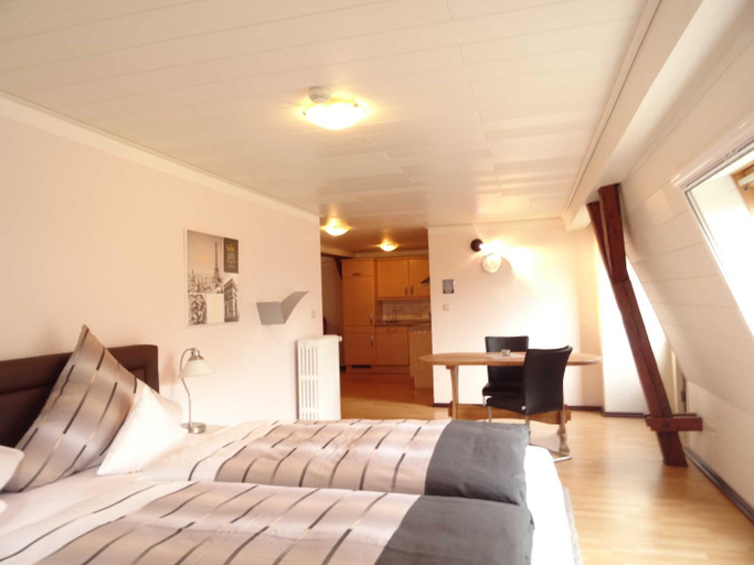 Others 4, Gastezimmer & Appartement, Steinburg