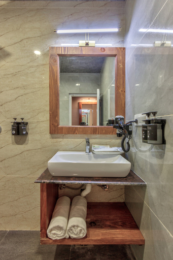 Bathroom, Ekaanth by Paradise Chateau, Kullu