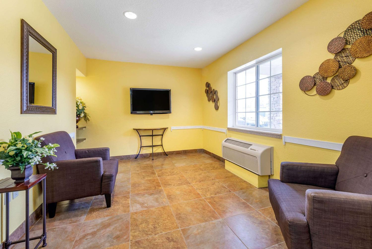 Public Area 2, Birch Hill Suites South Bend, Saint Joseph