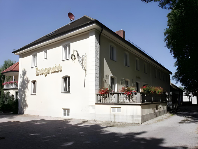 Exterior view 2, Hotel Burgmeier, Dachau