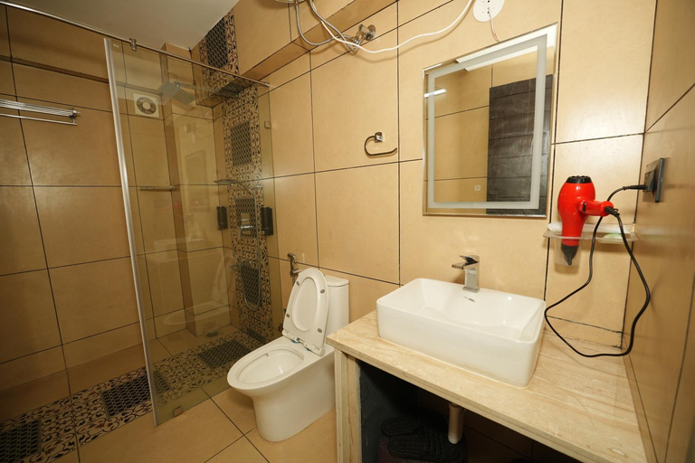 Bathroom, Saikiran Tower, North Goa