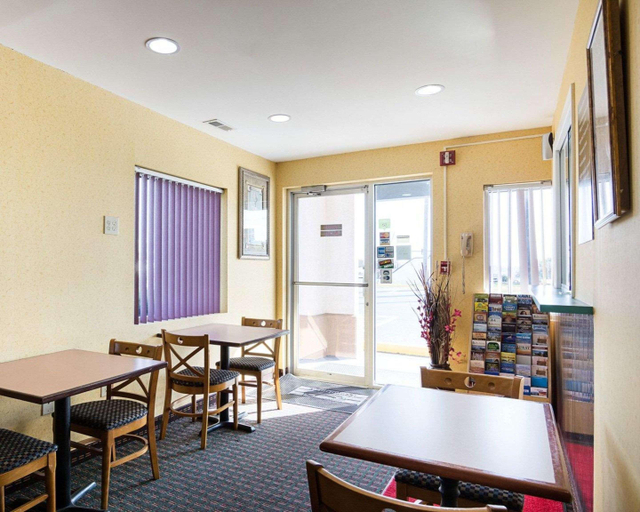 Public Area 2, Econo Lodge Fredericksburg Near I-95, Spotsylvania