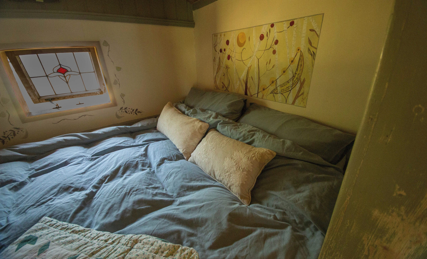 Bedroom 5, Little Lodge Glamping, Suffolk