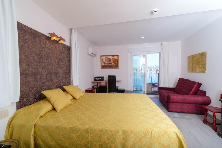 Bedroom 2, Hotel Clopy Rocamar, Alicante