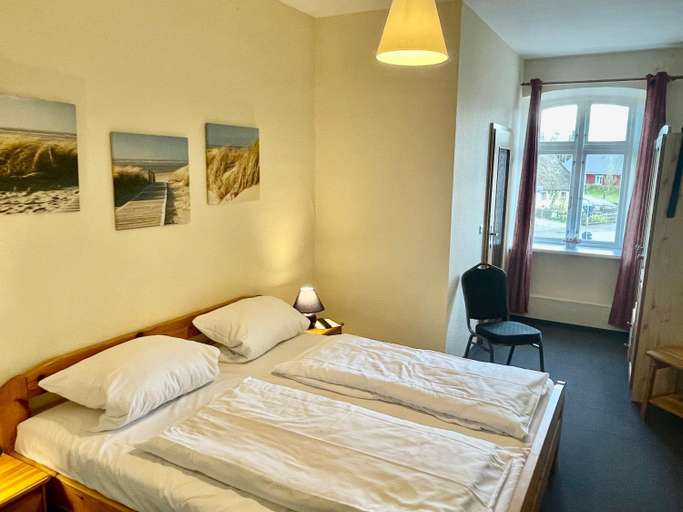Bedroom 3, Niemeyers Landgasthof und Pension, Schleswig-Flensburg