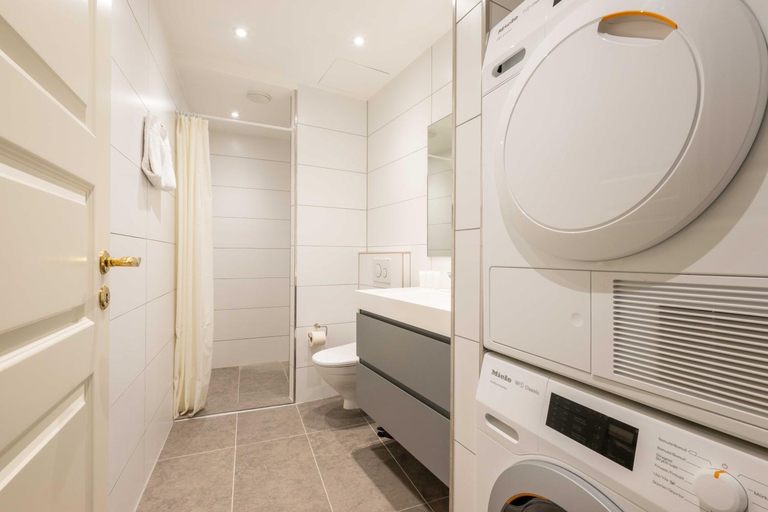 Bathroom 1, Stylish Apartments in CPH City, Copenhagen