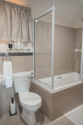 Bathroom 4, Beside Still Waters Boutique Hotel, eThekwini