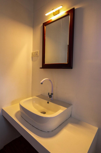 Bathroom 3, Unawatuna Beach House, Habaraduwa