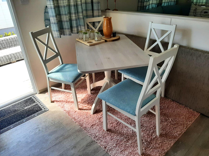 5, cozy chalet for couples, Veere
