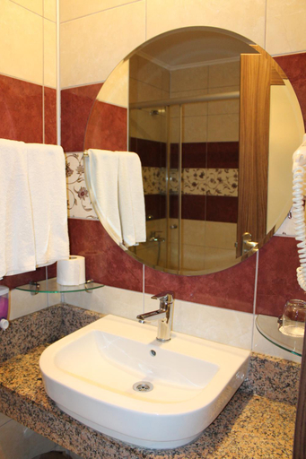 Bathroom 5, Side West Park Hotel, Manavgat