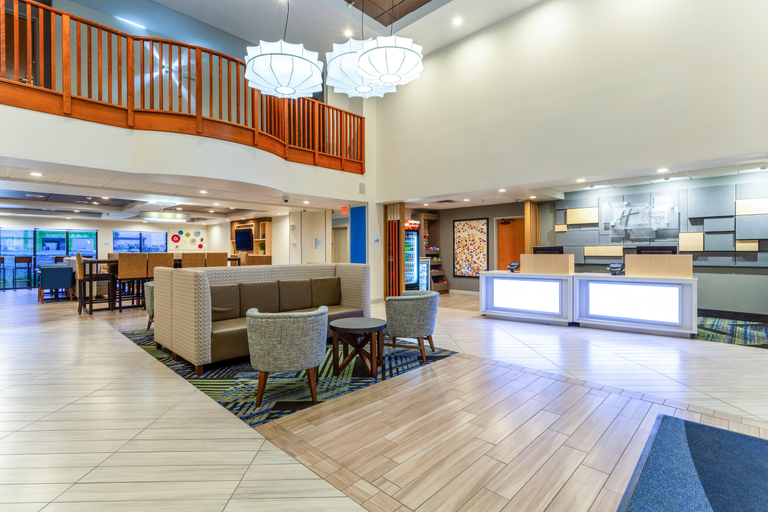 Public Area 3, Holiday Inn Express & Suites CEDAR FALLS - WATERLOO by IHG, Black Hawk