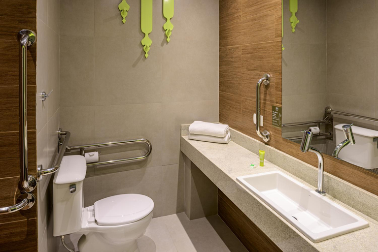 Bathroom 4, Ibis Styles Curitiba Centro Civico, Curitiba