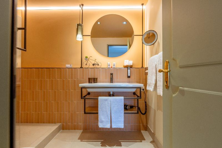 Bathroom 5, Boutique Hotel Sunstar Brissago am Lago Maggiore, Locarno