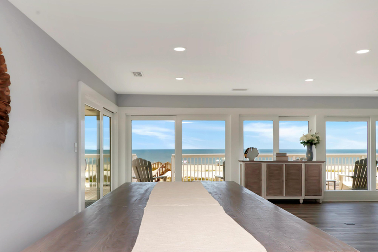 Room 4, Breezeway, Gulf
