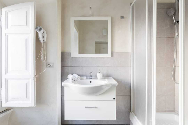 Bathroom, Urbana collection guest house, Rome