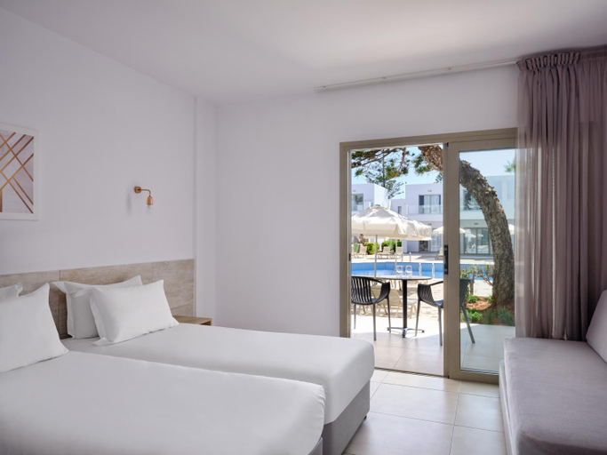 Bedroom 3, Atlantica Panthea