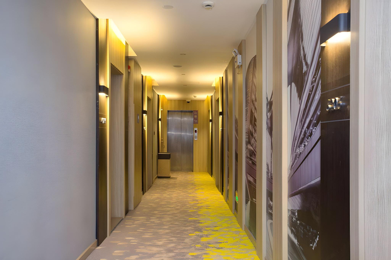 Bathroom 5, Jimoo Hotel, Shanghai