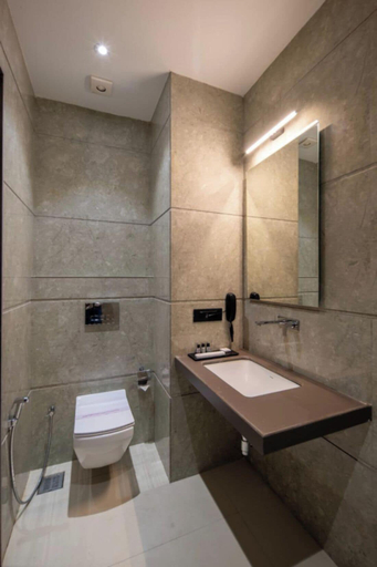Bathroom 4, Hotel Kingsway Continental Raipur, Raipur