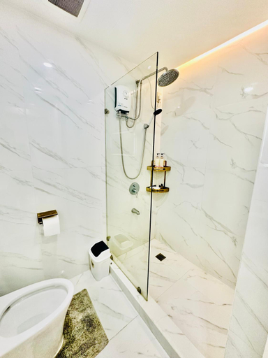 Bathroom 4, Gina Staycation Condo Unit, Parañaque