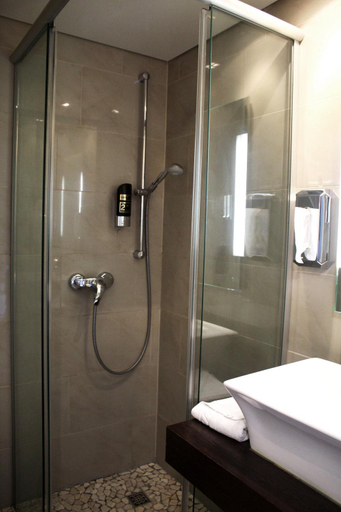 Bathroom 4, Koblenz Valley Hotel by Belvilla, Mayen-Koblenz