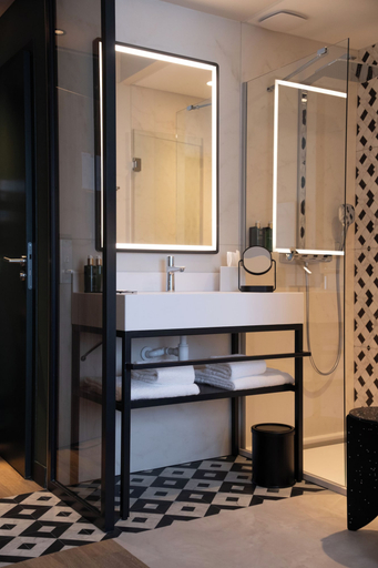 Bathroom 4, Hotel & Spa Oceania Lille Les Augustins, Nord