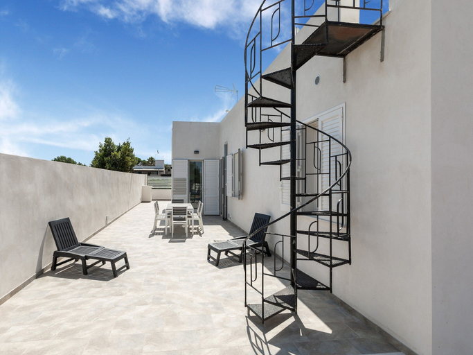 Balcony 5, Holiday Home Near Stagnone Lagoon Marsala, Trapani