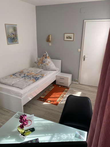 Bedroom 4, Hotel Slavia, Altenkirchen (Westerwald)