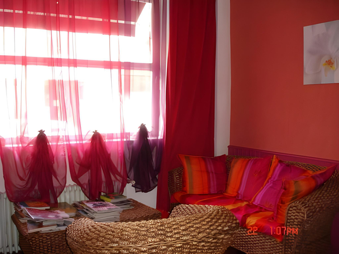 Bedroom 2, Hotel de La Marmotte, Deux-Sèvres