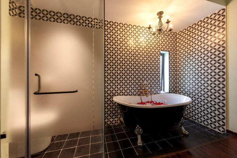 Bathroom 5, Secret Garden Hotel by Urban B, Gò Vấp