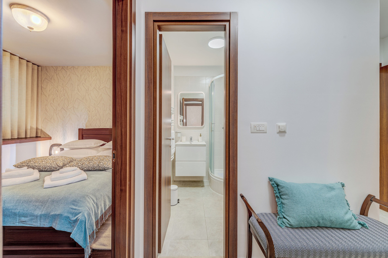Bedroom 2, MAJESTIC 3-Bedroom Luxury Apartment, Split