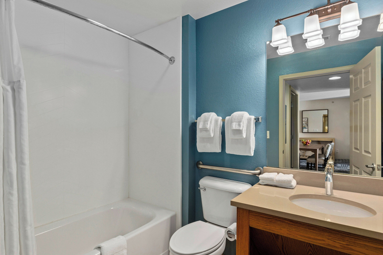 Bathroom 4, WorldMark Lake of the Ozarks, Camden