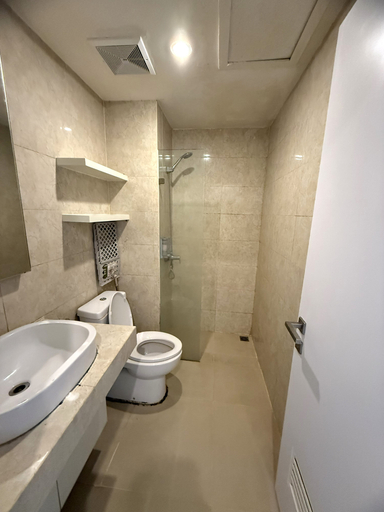 Bathroom 5, Apartemen Pentapolis by Hotelmurahbalikpapan, Balikpapan