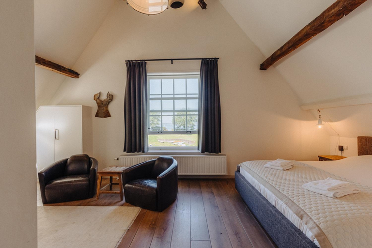 Bedroom 2, Hotel De Heeren, Veere