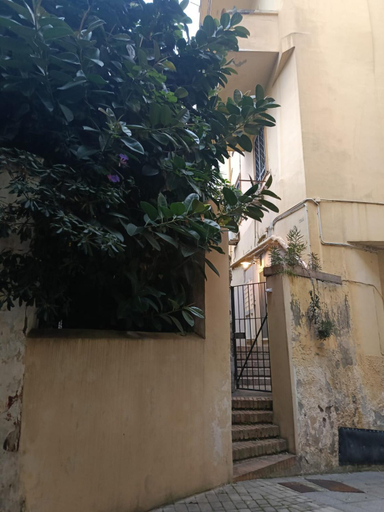Others 3, Residence e Appartamenti Ascensione, Napoli