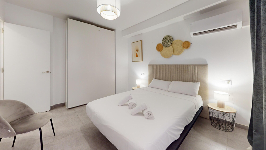 Bedroom 3, MyFlats Premium Teatro, Alicante