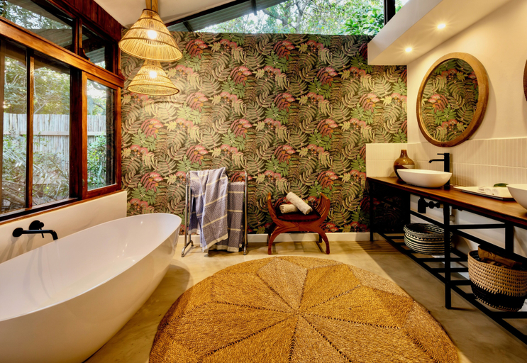 Bathroom 5, Makakatana Bay Lodge, Umkhanyakude