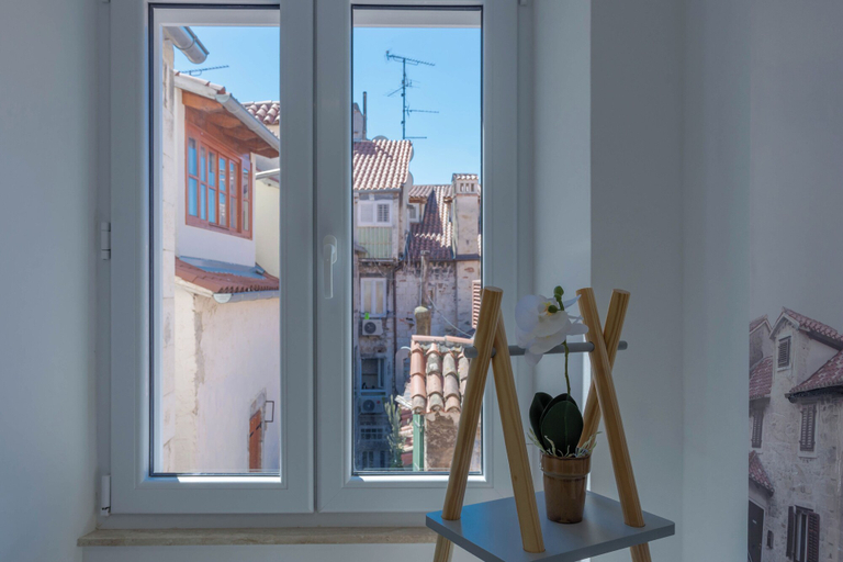 Others 5, Luxury Rooms Rustic Chic, Split